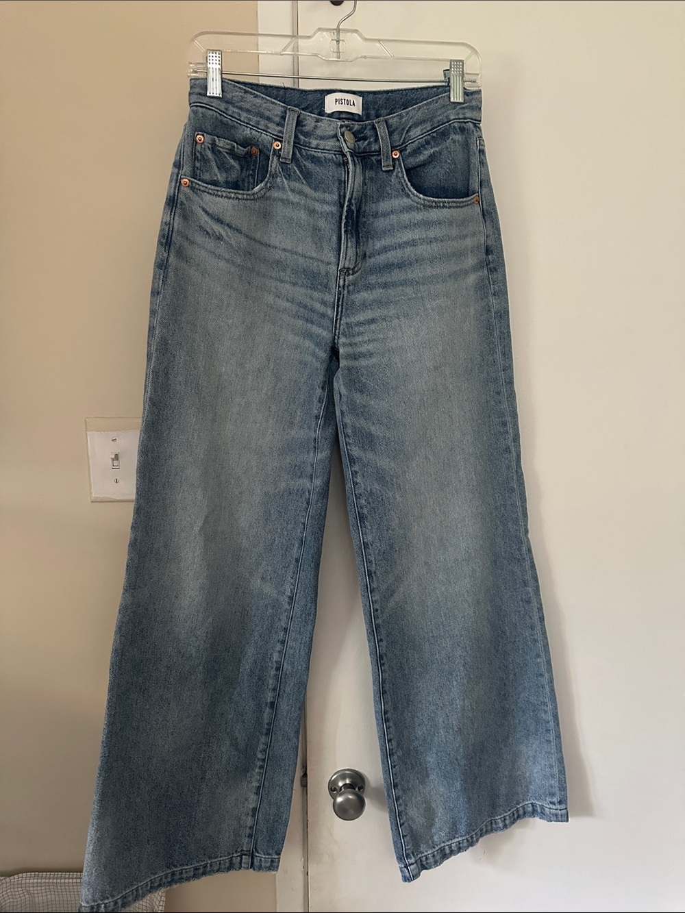 Pistola -  Wide-Leg Jeans in Medium Blue Wash - Picture 2 of 7